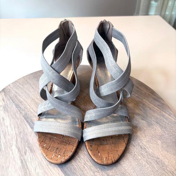 Donald J Pliner Jemi Silver Crisscross Wedge Sandals 8.5 M 8.5 Cork Heel Straps - Picture 4 of 10